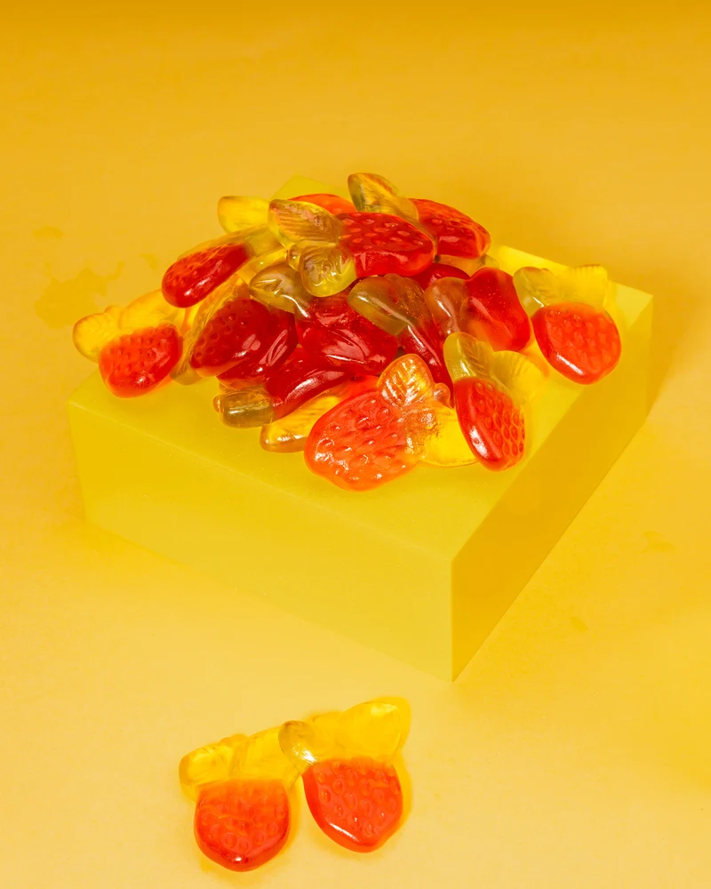 Fruchtgummi Erdbeer Rhabarber – mit Fruchtstückchen
