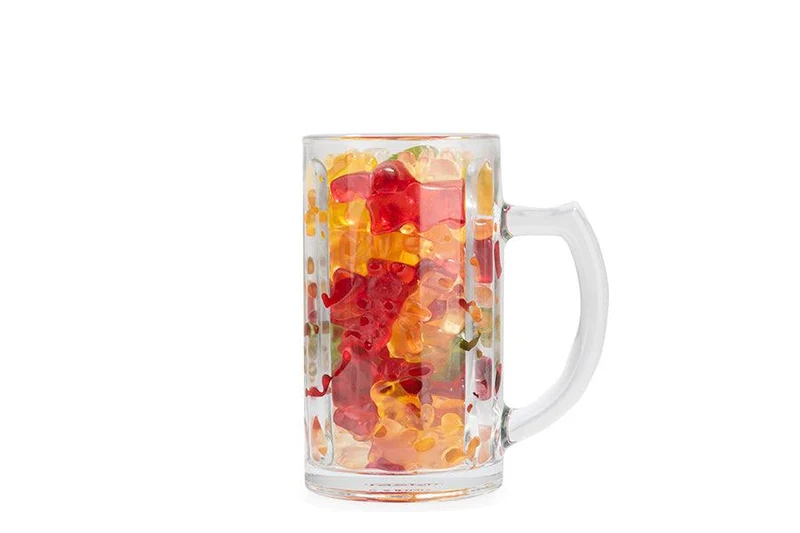 Bierseidel gefüllt mit großen Gummibärchen, 400g