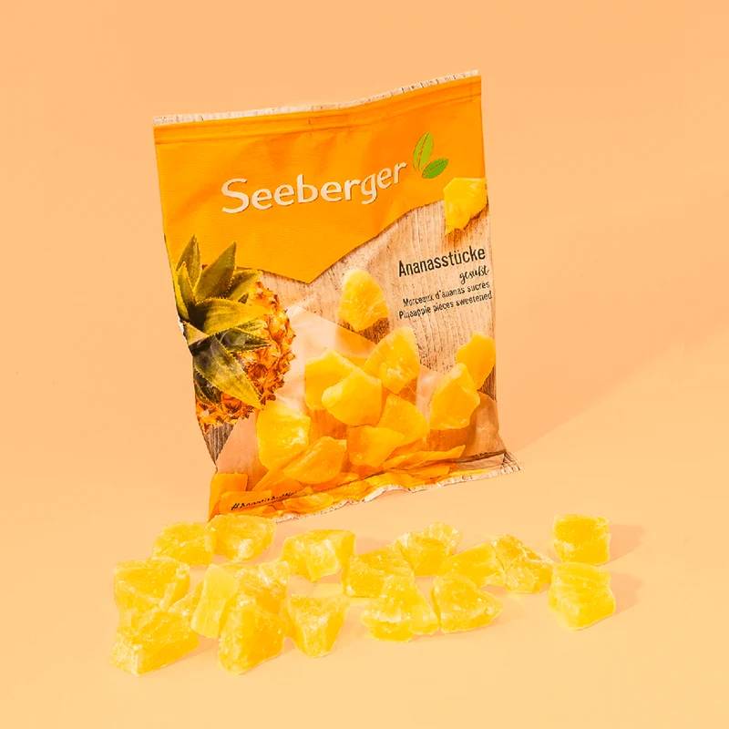 Ananasstücke gesüßt