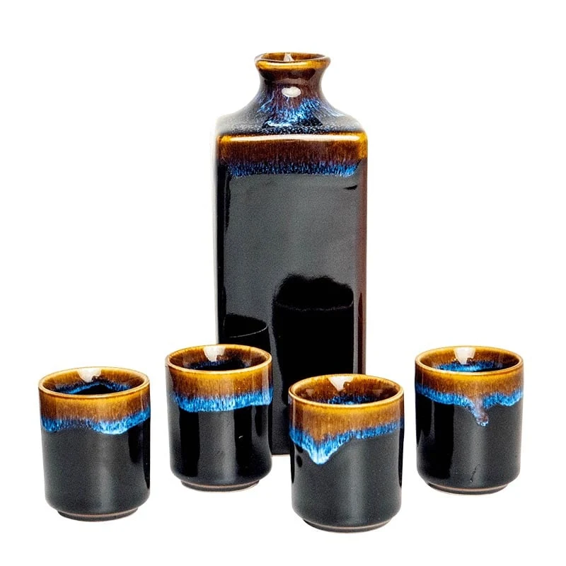 Sake-Set Japanisch Karaffe und Becher