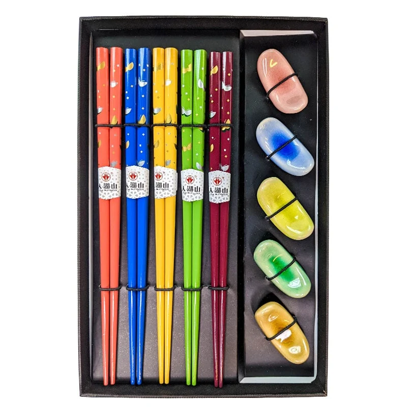 Essstäbchen mit Ruheplätzen in den Farben des Regenbogens (5 Paare)